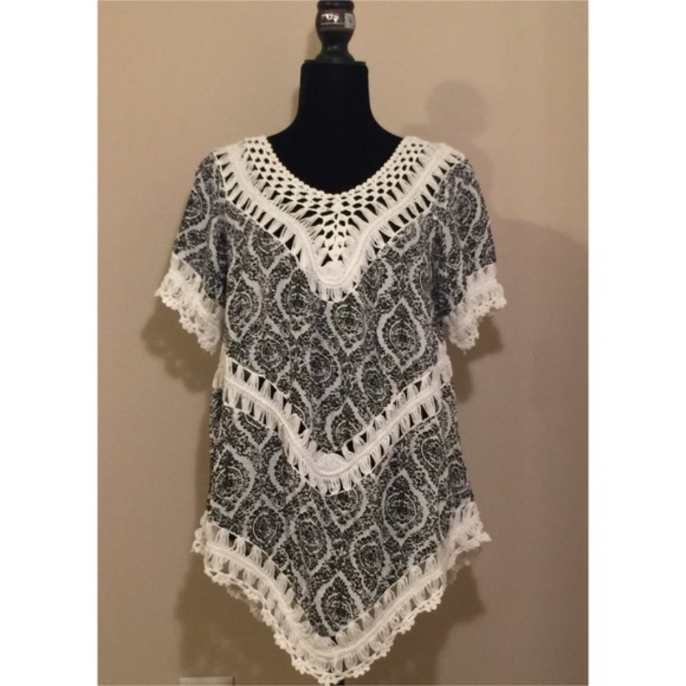 Ebony and Ivory V-Neck Tunic